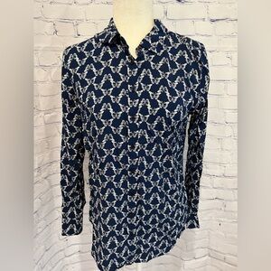 Talbots Women White Butterfly Design Blue Button Up Blouse Shirt size medium